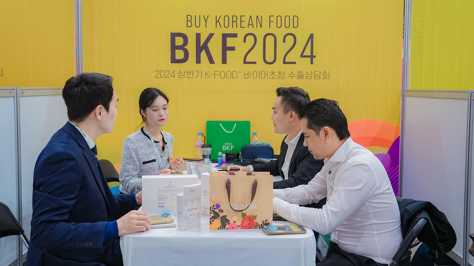 Hoạt động Nổi Bật