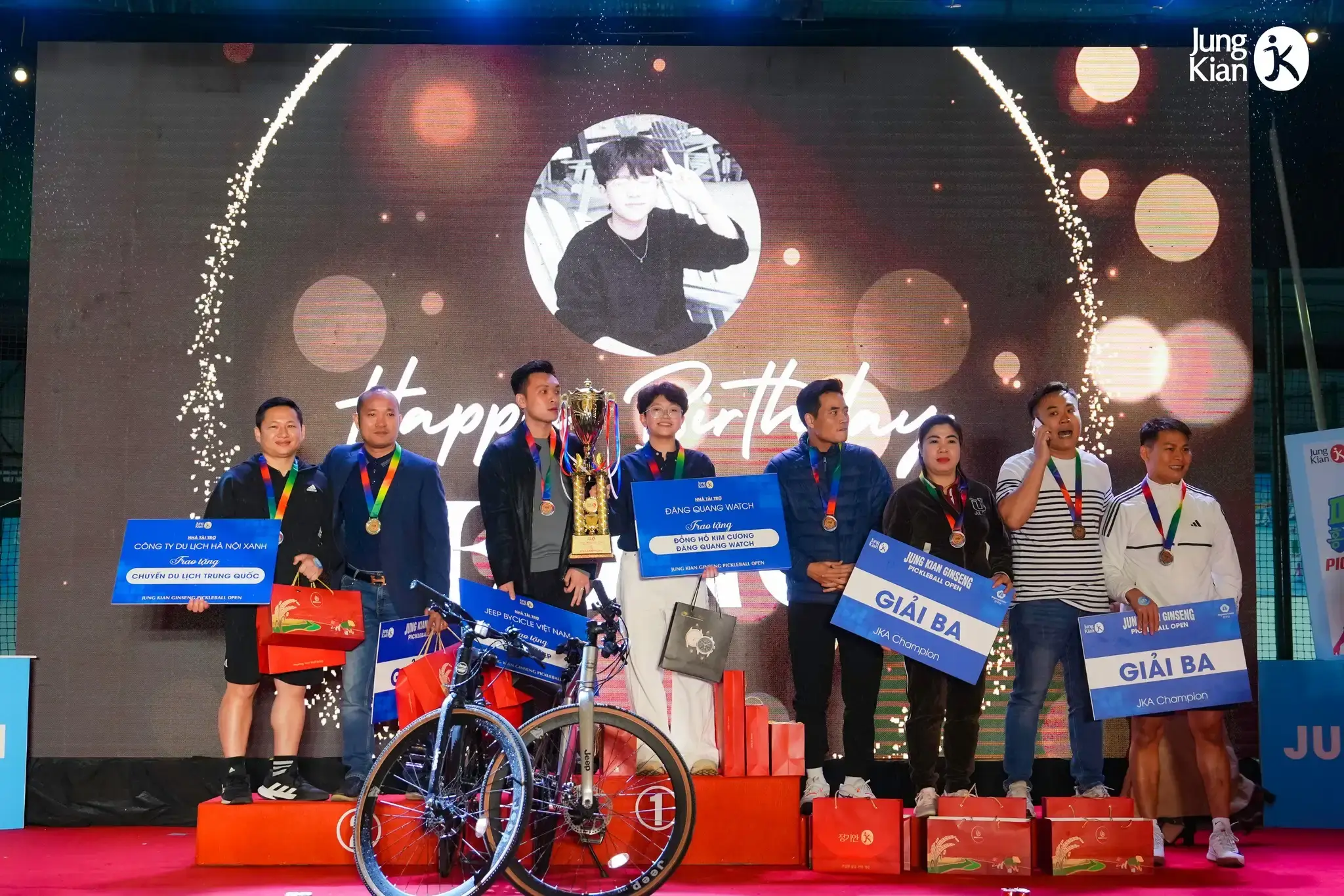 Chúc mừng nhà vô địch giải Champion JKA