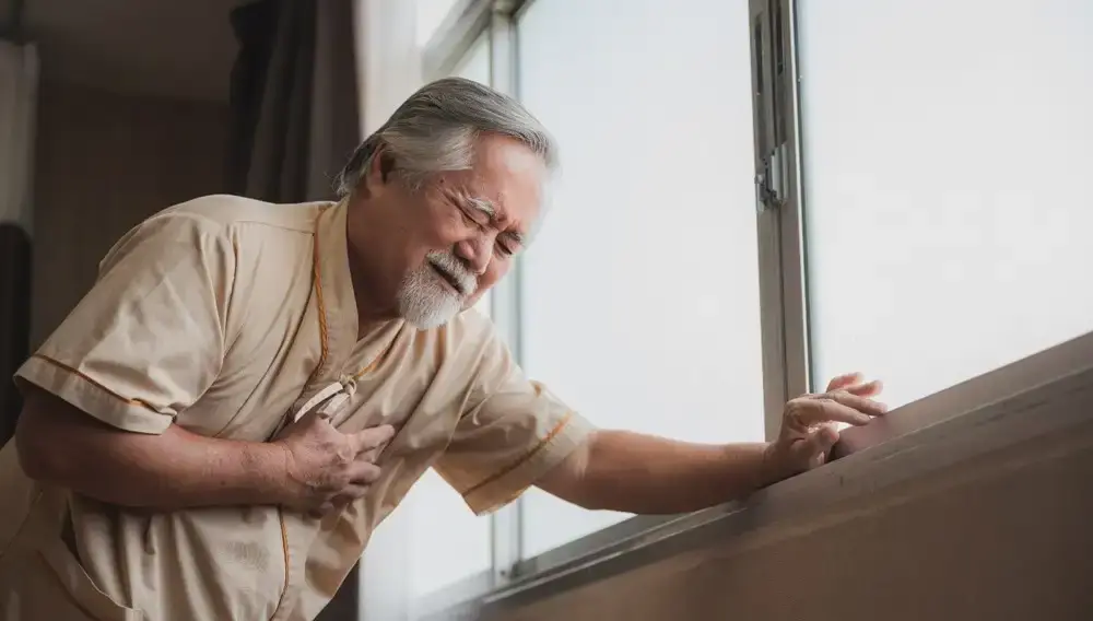 Người lớn tuổi có nguy cơ mắc đột quỵ cao hơn